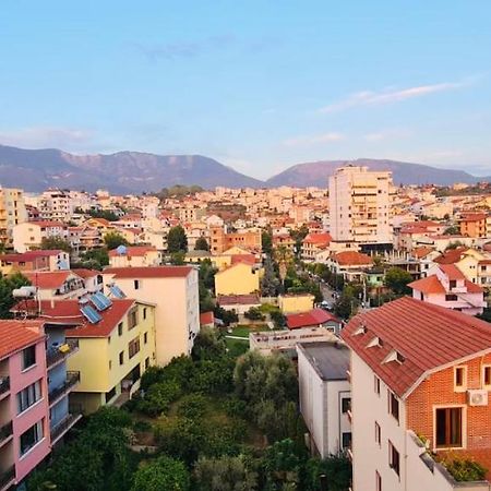 Avi - Daily Rent Apartment Tiranë Eksteriør bilde